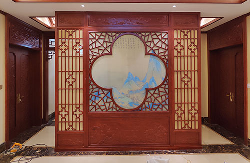 襄州会所室内装修中式仿古实木屏风隔断展示